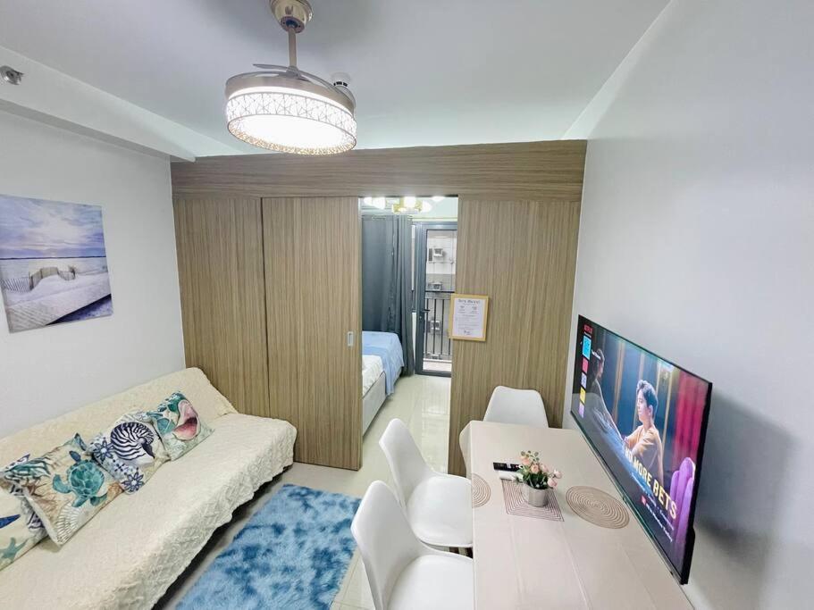 Ocean Room 677 Shore 2 Tower 3 Moa Complex, Pasay City Манила Екстериор снимка